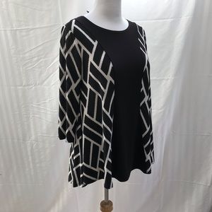 Black and white tunic top Size M